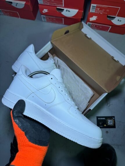 Nike Air Force 1 Low – Triple White Classic